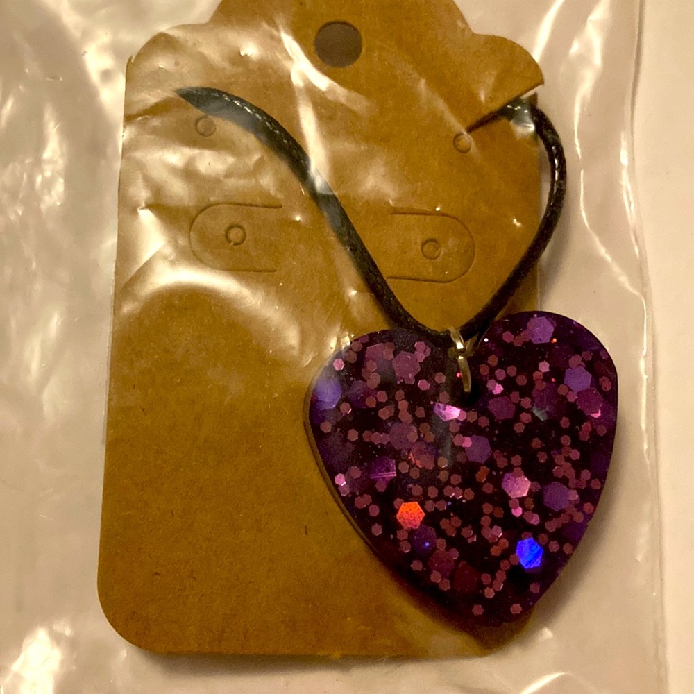 Little girls resin heart necklace